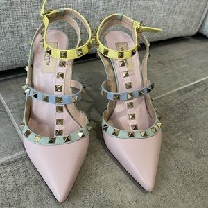 Valentino multicolored Rockstud 😍
